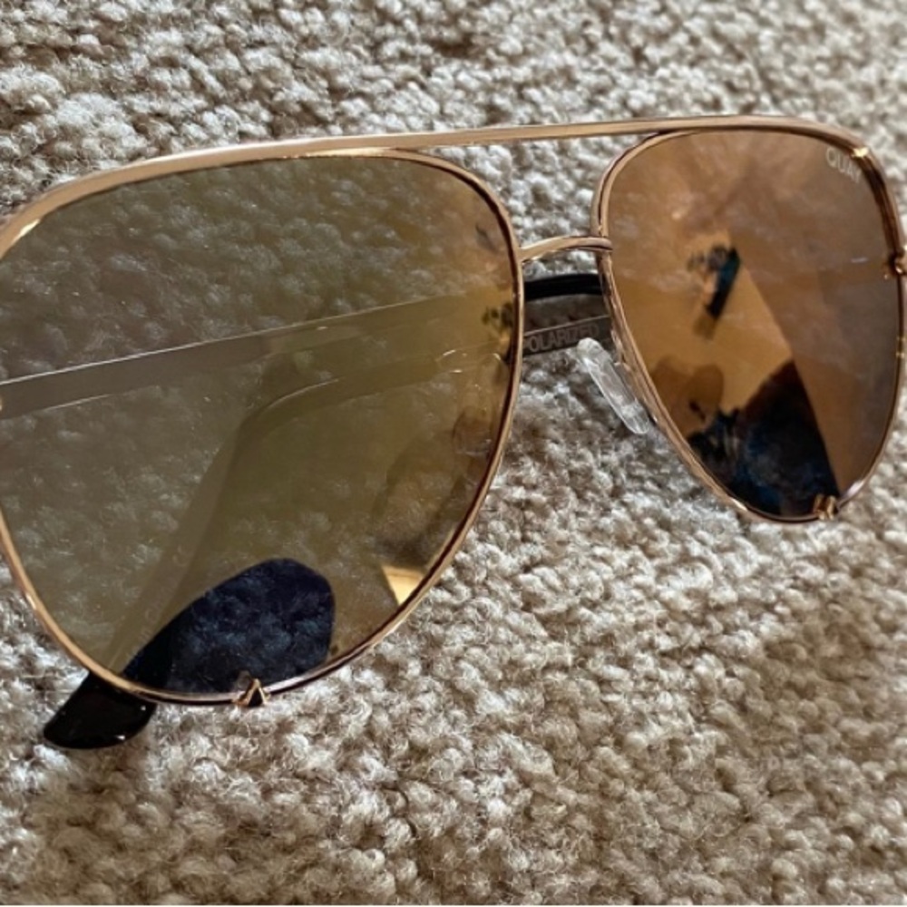 Stylish Gold Aviator Sunglasses